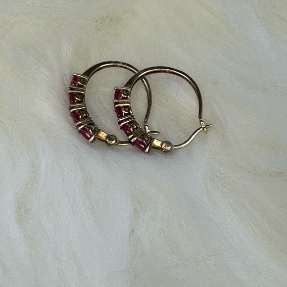 925 SILVER GOLDTONE LAB CREATED RUBY EARRINGS - Picture 11 of 16